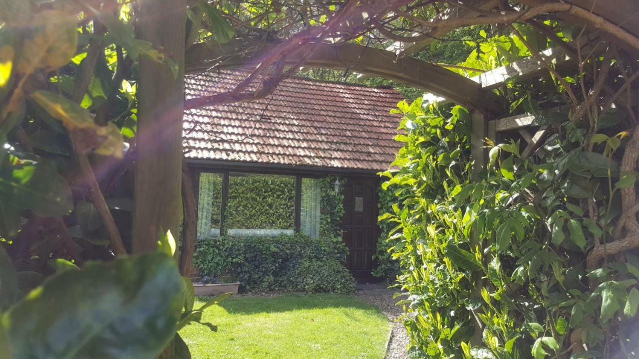 Beechfield Cottages Meopham  エクステリア 写真